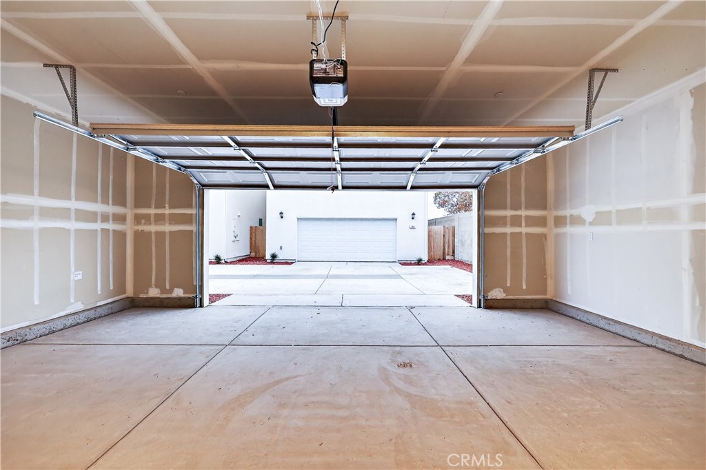 184 Montage Dr, Merced, CA 95348