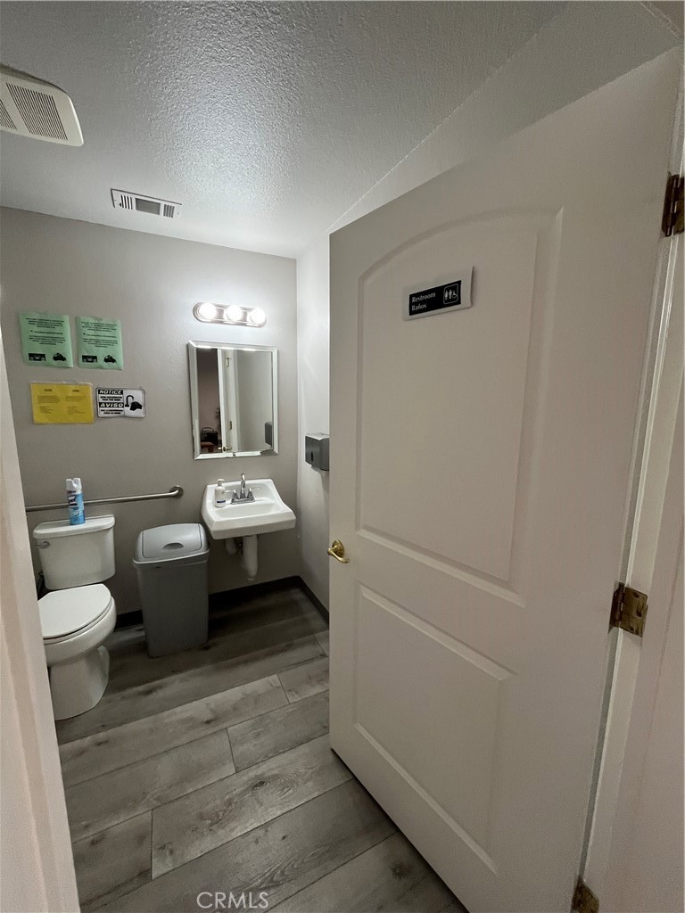 2800 Park Ave #A, Merced, CA 95348