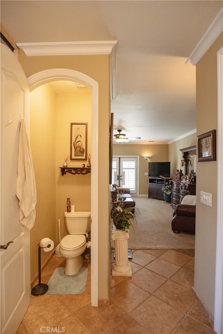 6839 Mercedes Ave, Winton, CA 95388