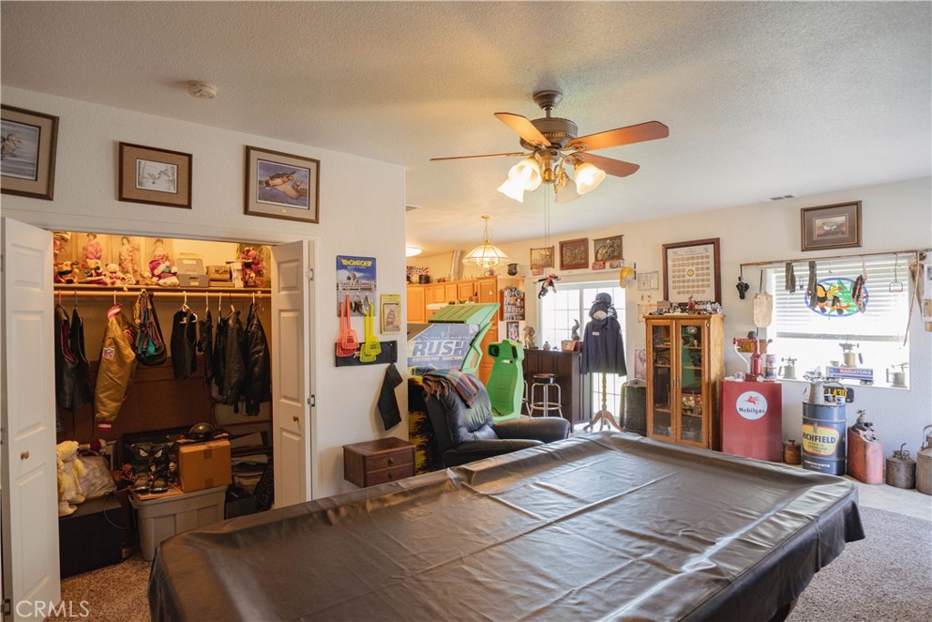 6839 Mercedes Ave, Winton, CA 95388