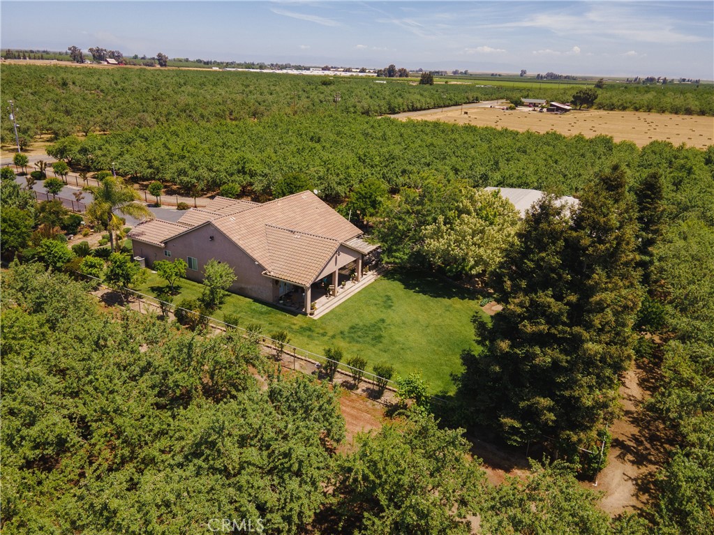 6839 Mercedes Ave, Winton, CA 95388