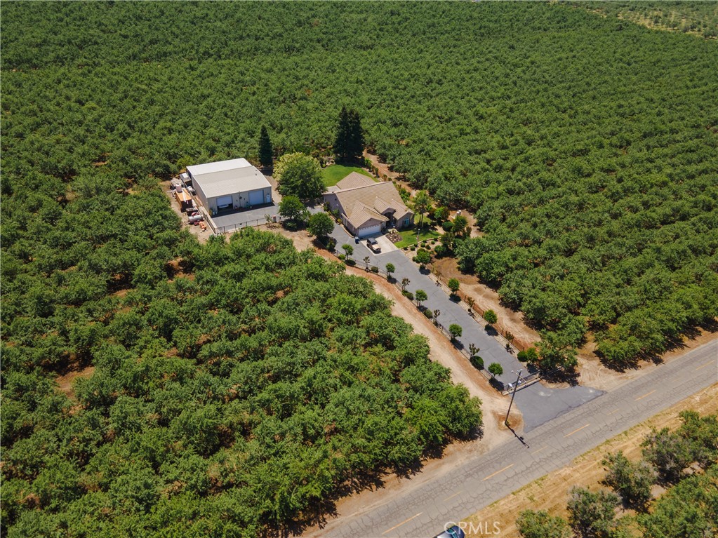 6839 Mercedes Ave, Winton, CA 95388