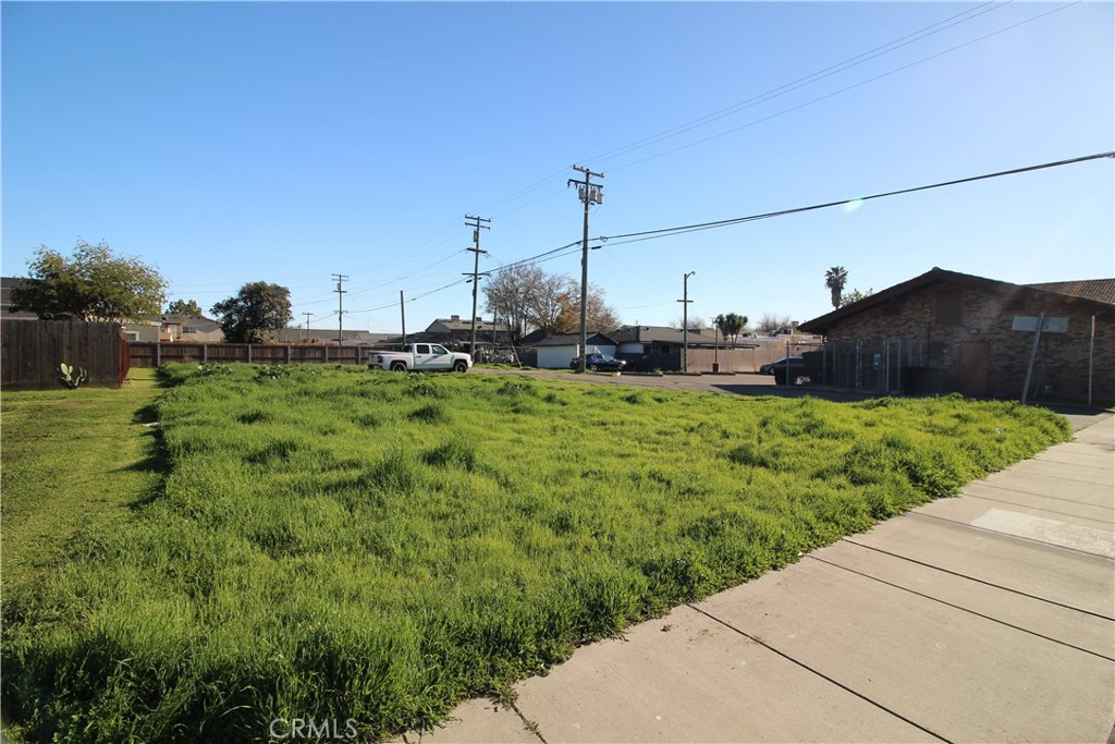 12716 Bentley St, Waterford, CA 95386