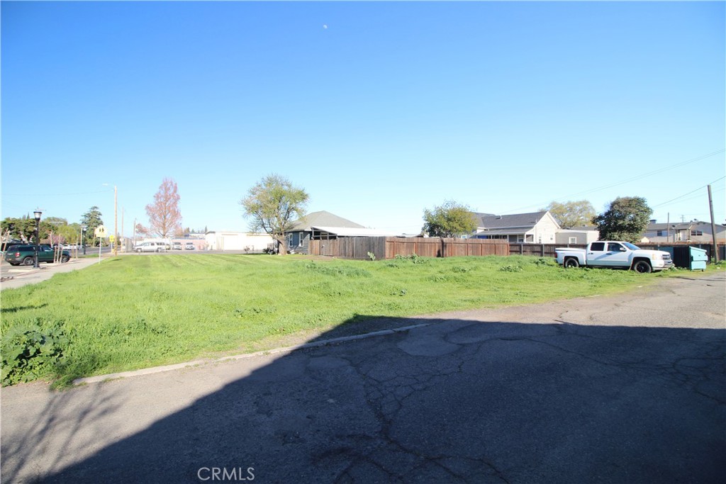 12716 Bentley St, Waterford, CA 95386