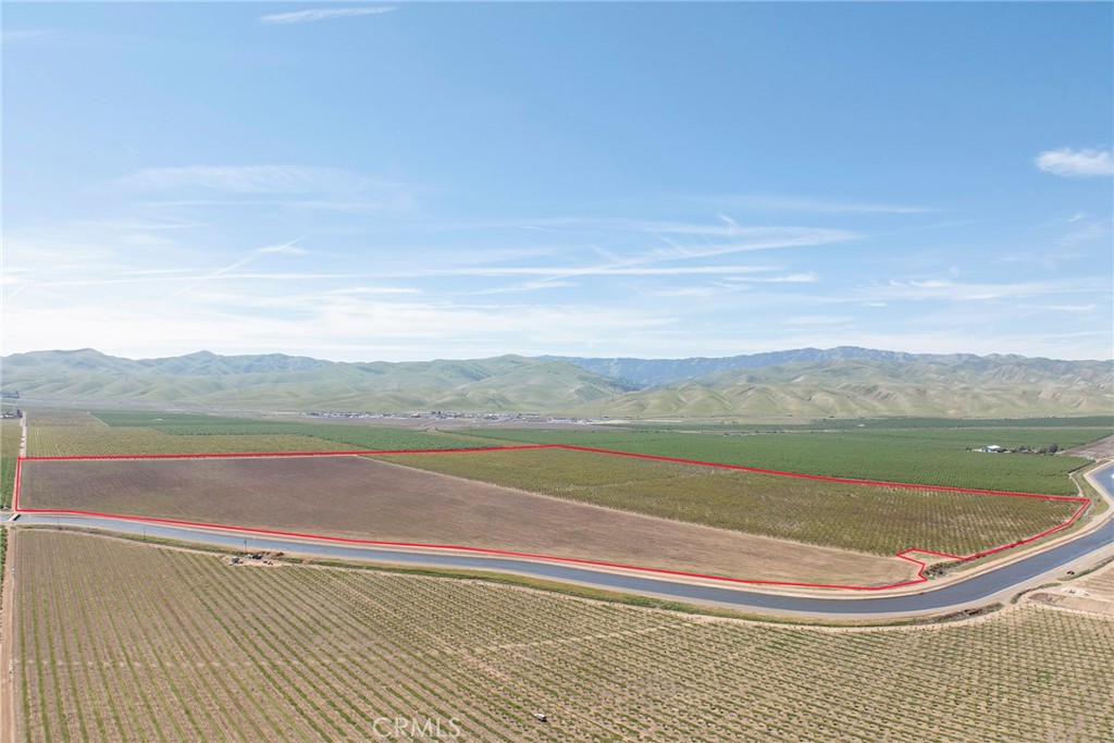 1 Hamilton Rd, Patterson, CA 95360