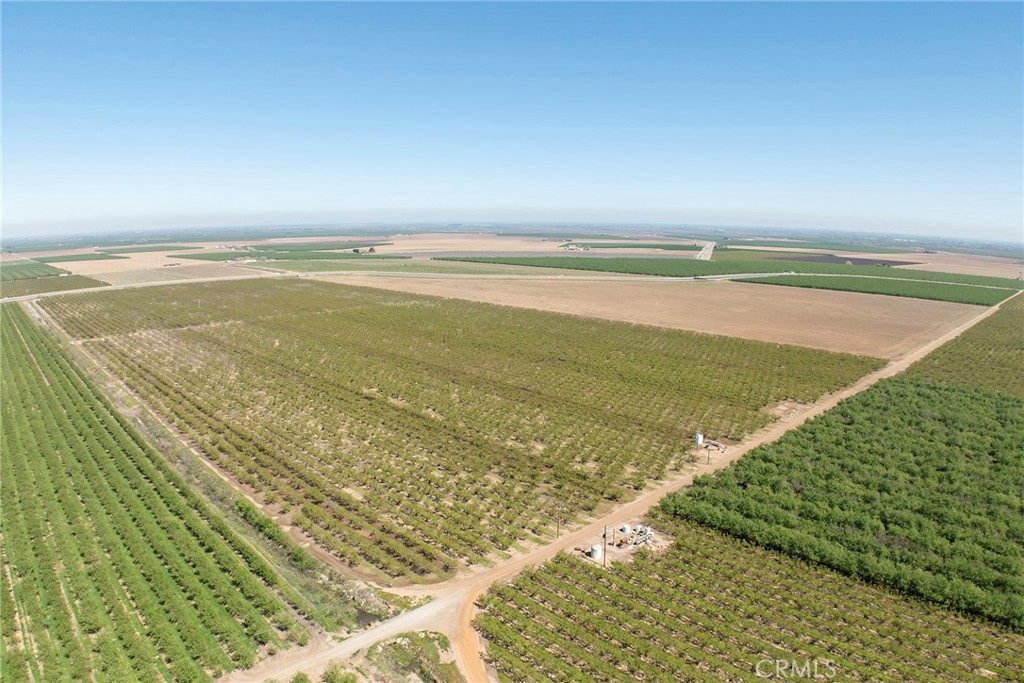 1 Hamilton Rd, Patterson, CA 95360