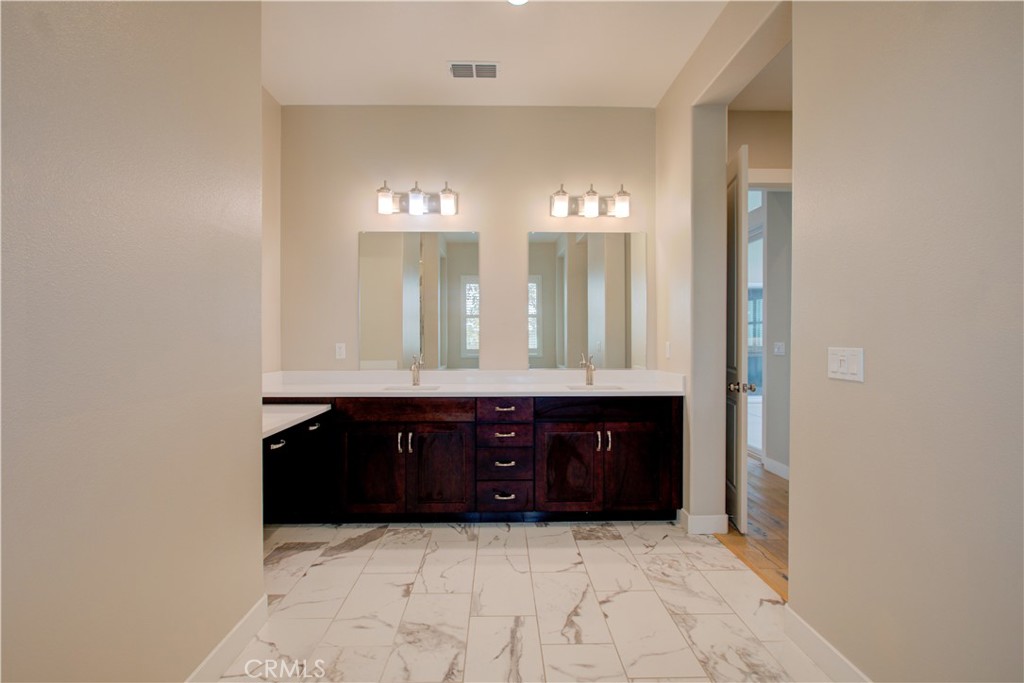 2791 E Tuolumne Rd, Turlock, CA 95382