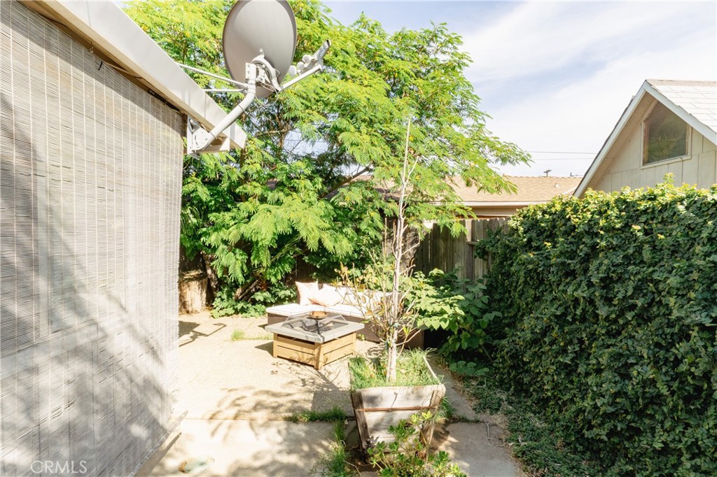 1070 E 23rd St, Merced, CA 95340