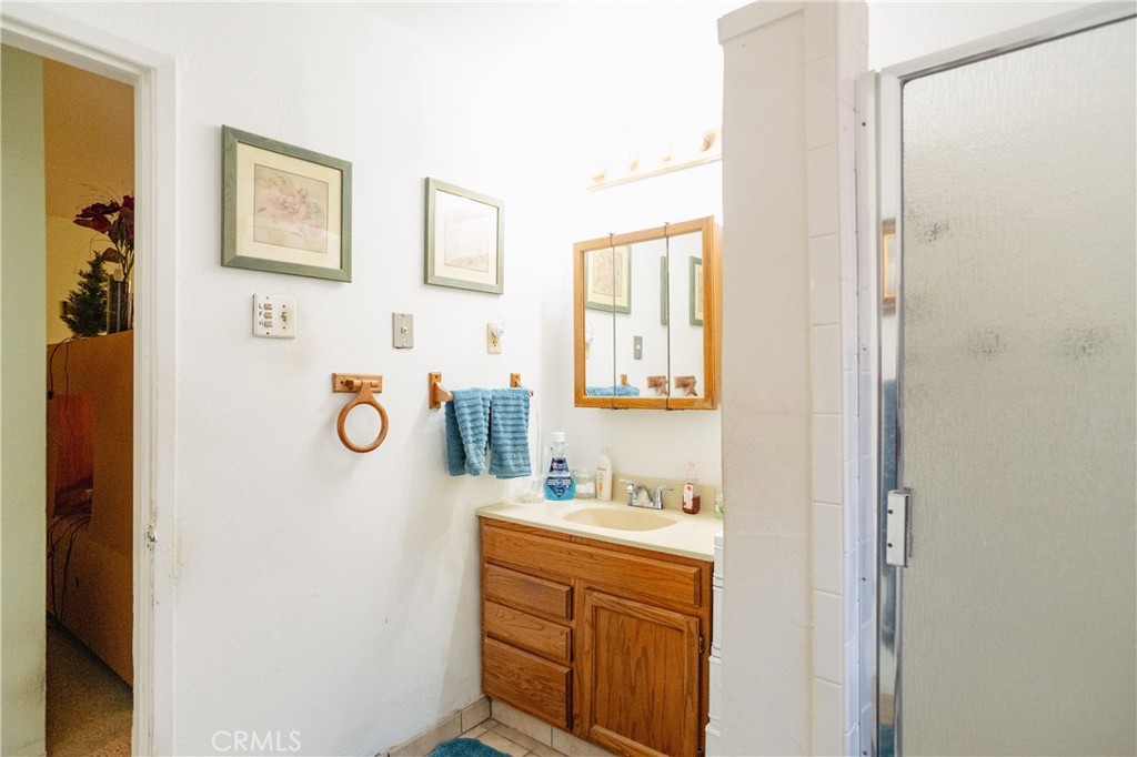 1070 E 23rd St, Merced, CA 95340