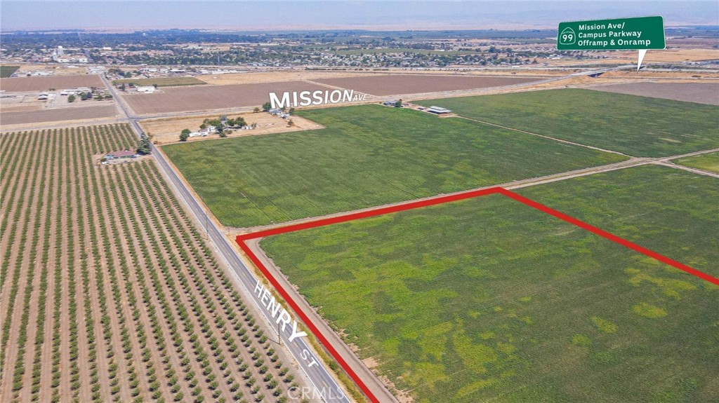 0 1/2 Henry St, Merced, CA 95341