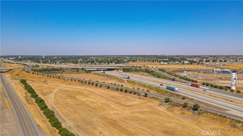 0 1/2 Henry St, Merced, CA 95341