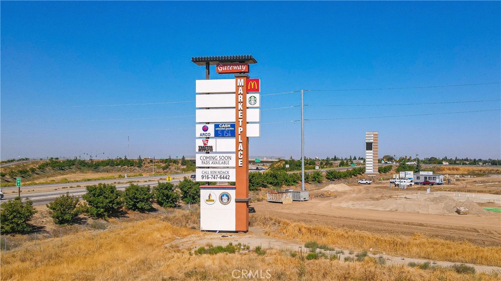 0 1/2 Henry St, Merced, CA 95341