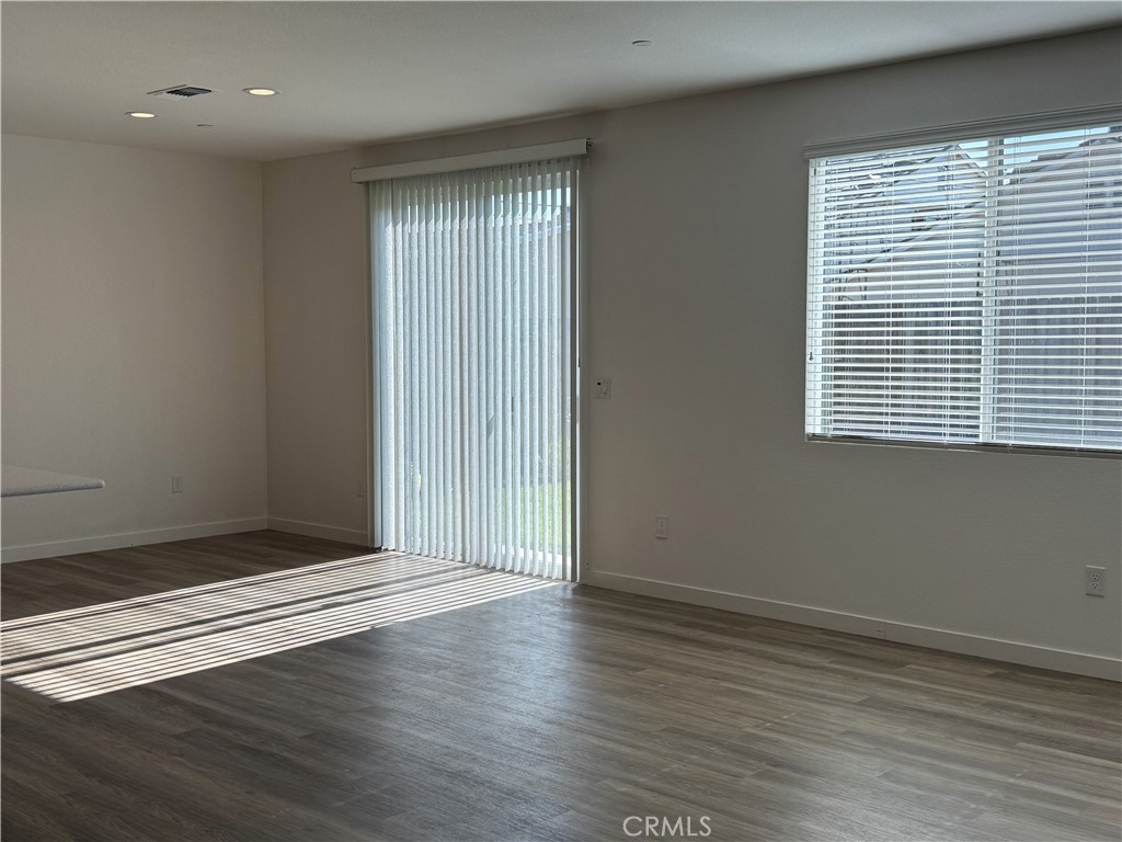 1858 Morro Ct, Los Banos, CA 93635