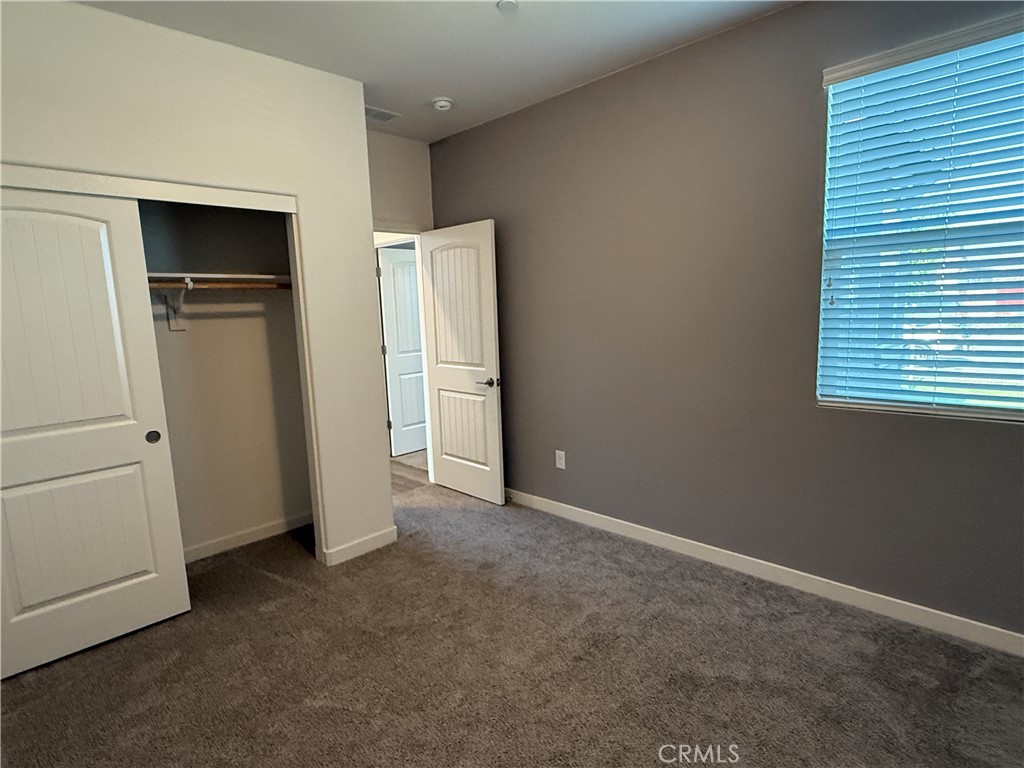 1858 Morro Ct, Los Banos, CA 93635