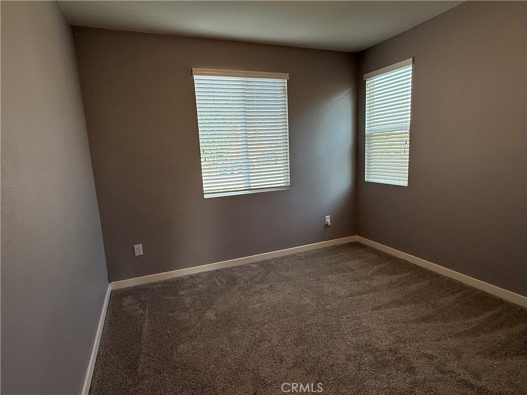 1858 Morro Ct, Los Banos, CA 93635