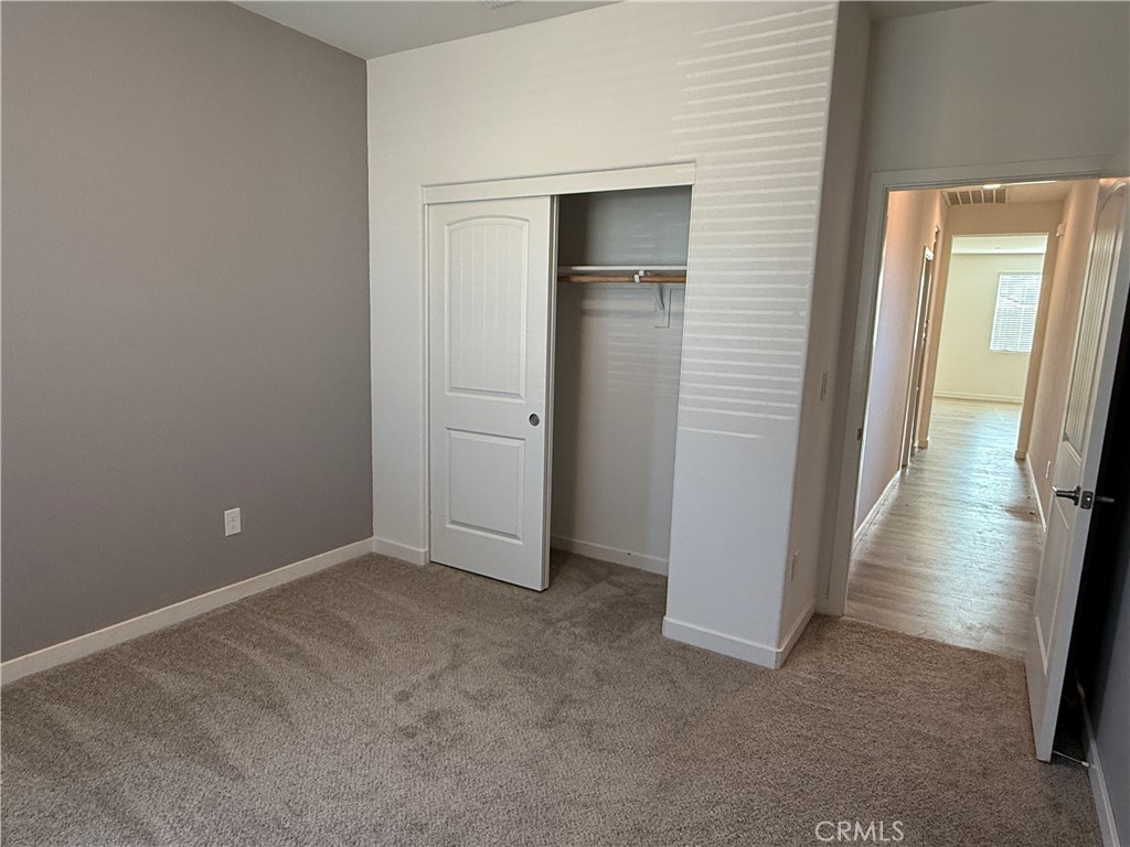 1858 Morro Ct, Los Banos, CA 93635