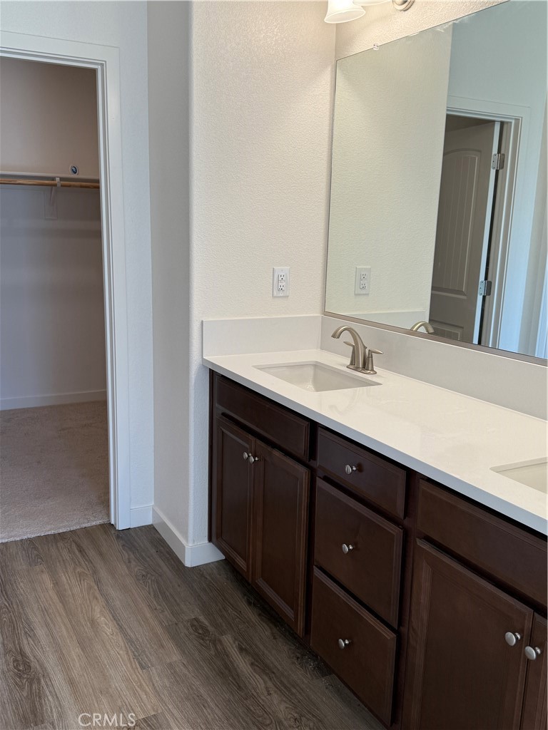 1858 Morro Ct, Los Banos, CA 93635