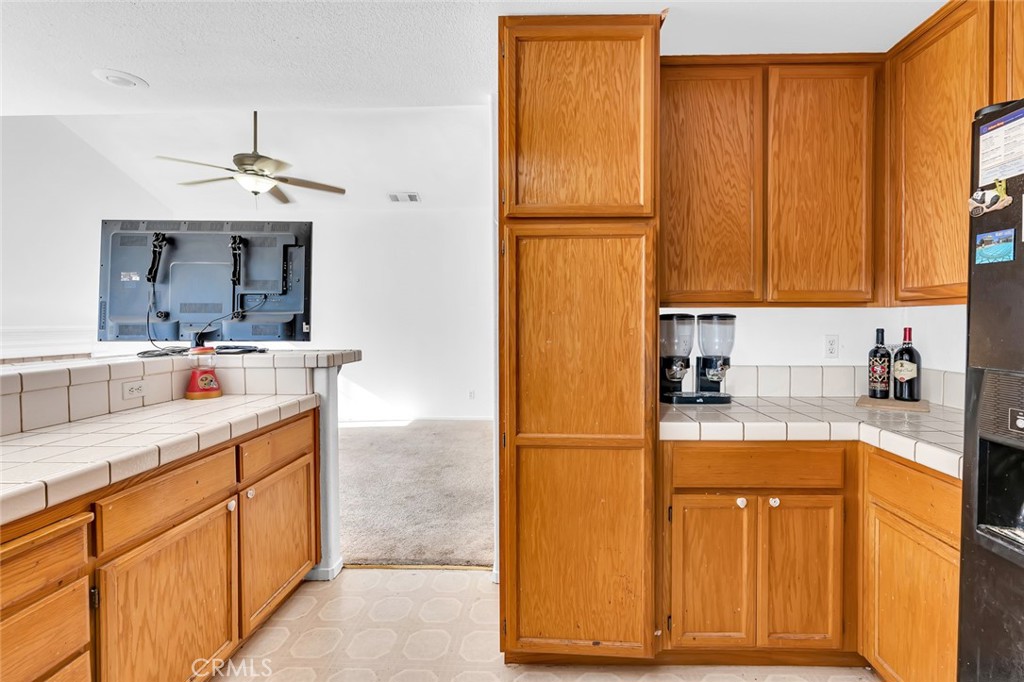 1928 Davis Dr, Los Banos, CA 93635