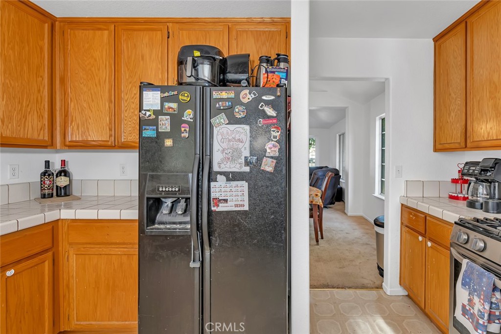 1928 Davis Dr, Los Banos, CA 93635