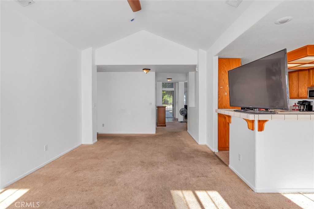 1928 Davis Dr, Los Banos, CA 93635