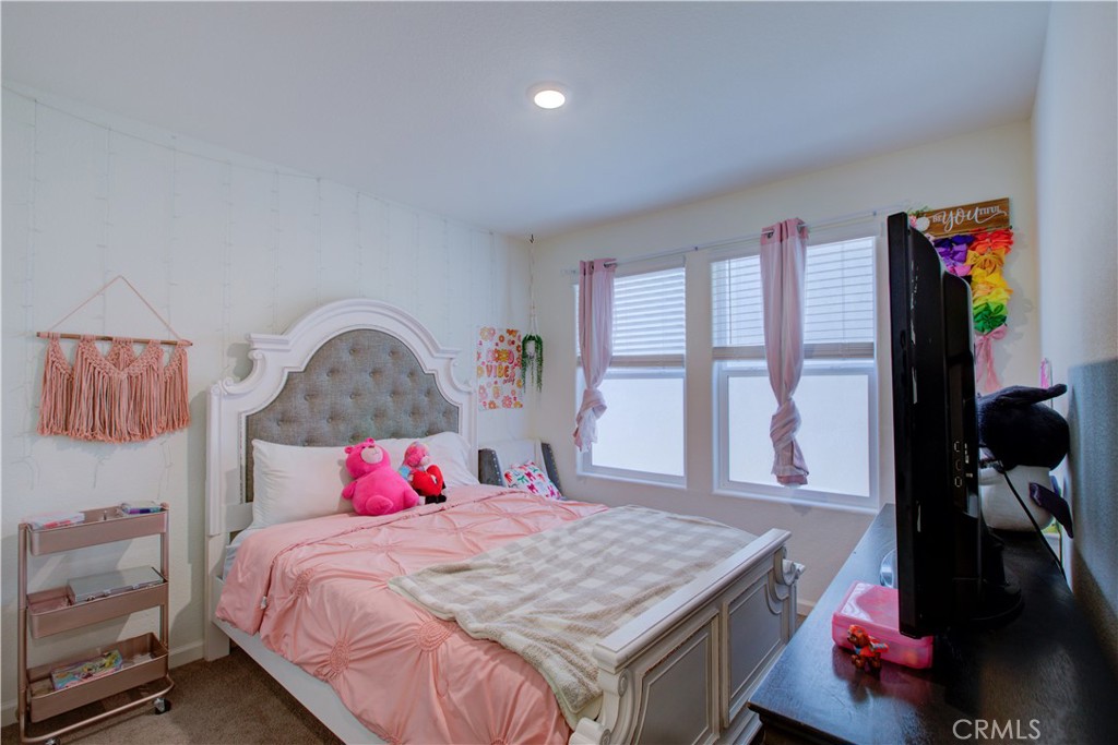 345 Sullivan Dr, Merced, CA 95348