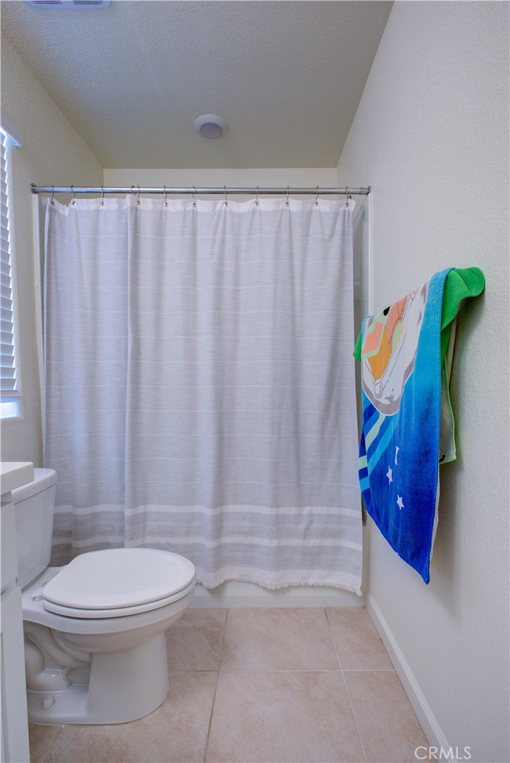 345 Sullivan Dr, Merced, CA 95348