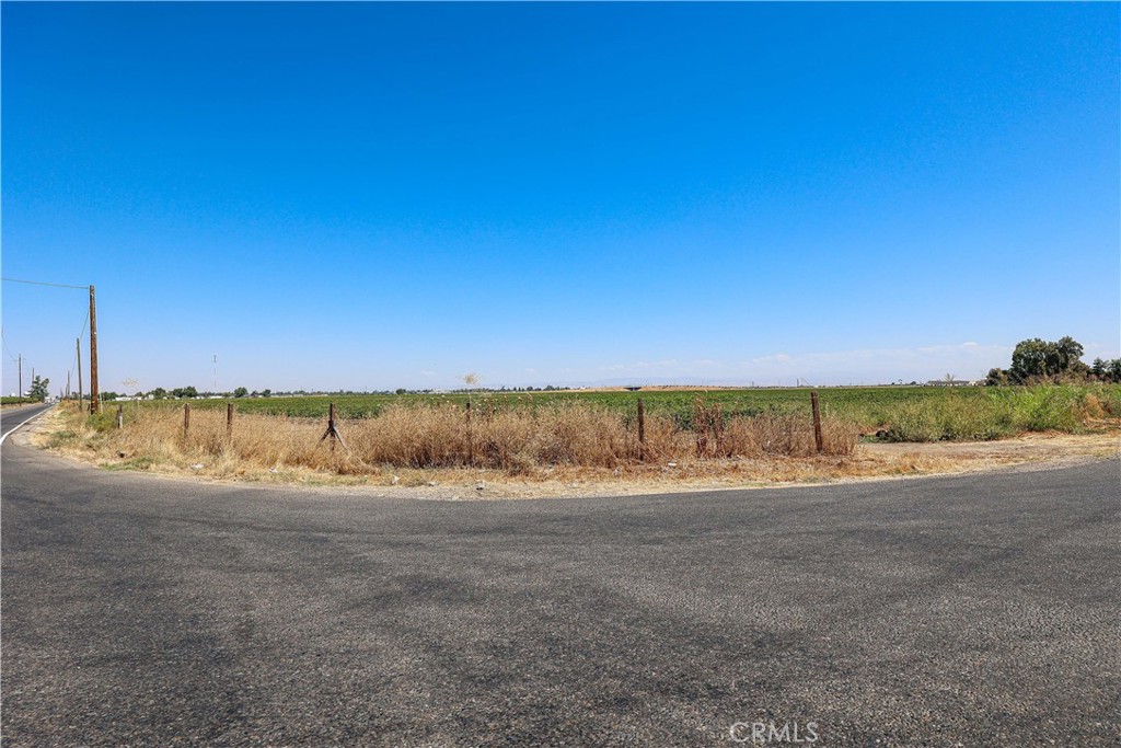 0 1/2 Mission Ave, Merced, CA 95341