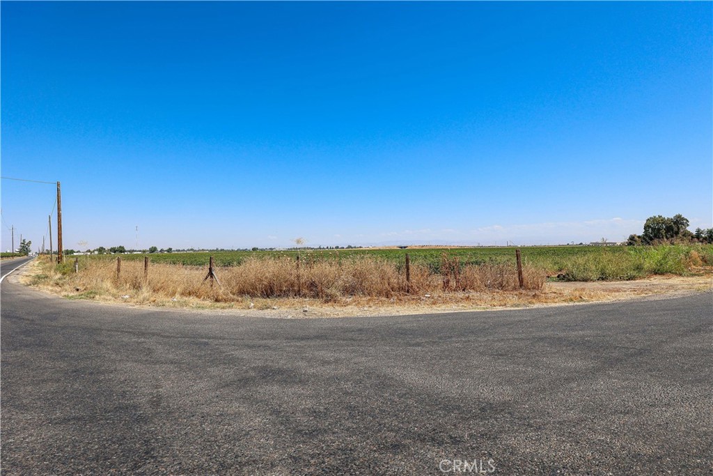 2246 E Mission Ave, Merced, CA 95341