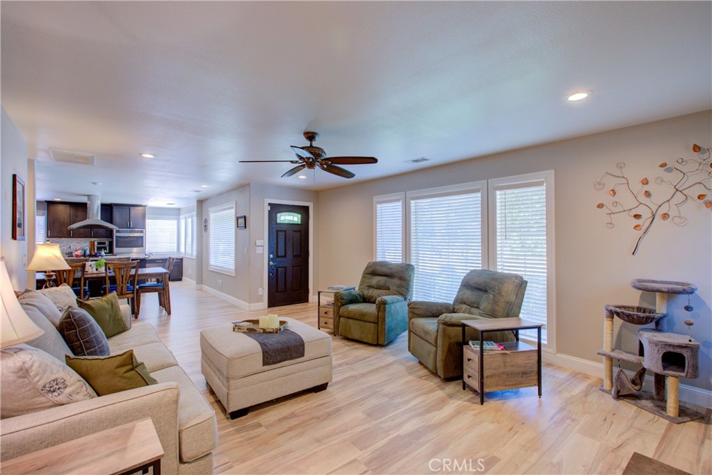 4513 E Tuolumne Rd, Denair, CA 95316