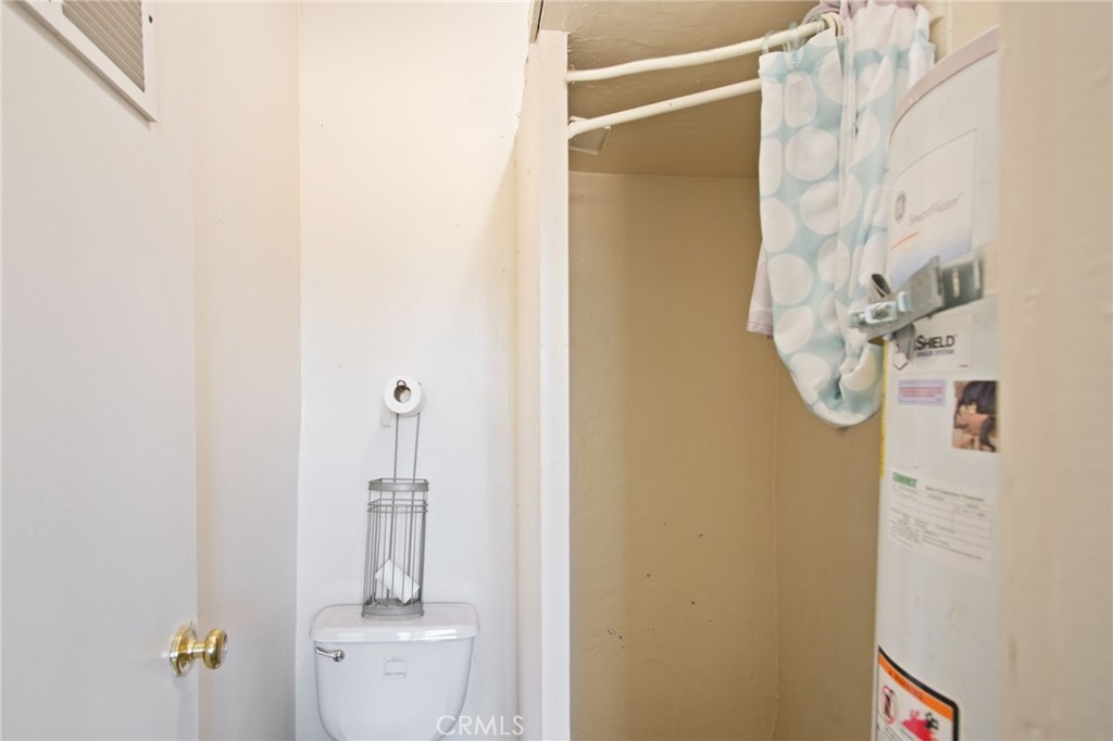 7638 Walnut Ave, Winton, CA 95388