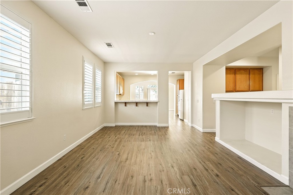 1207 Strawberry Dr, Merced, CA 95348