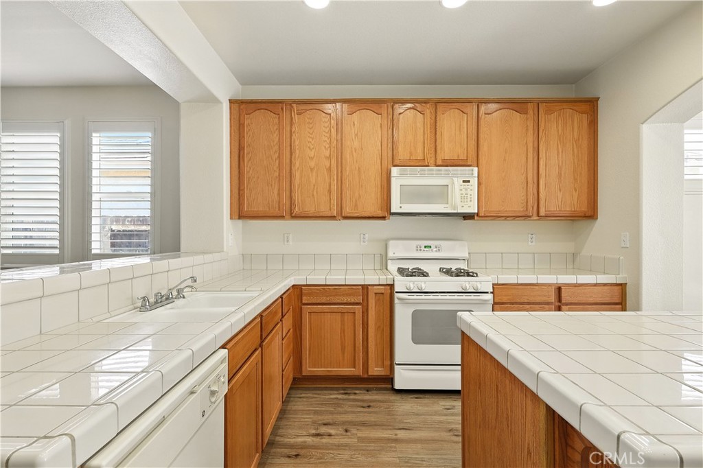 1207 Strawberry Dr, Merced, CA 95348