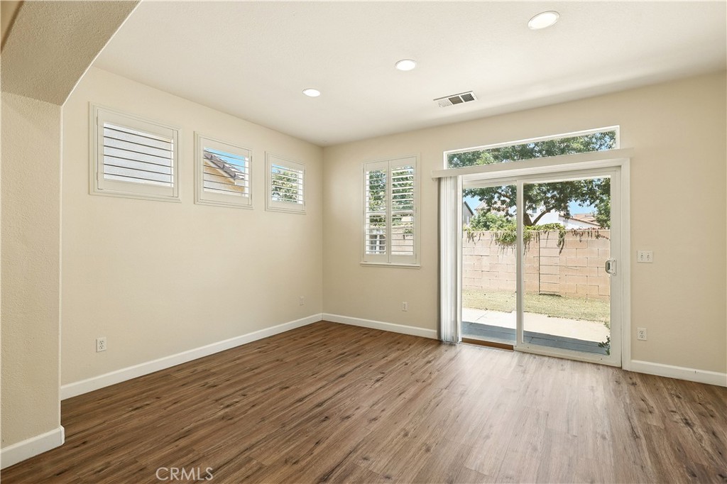 1207 Strawberry Dr, Merced, CA 95348