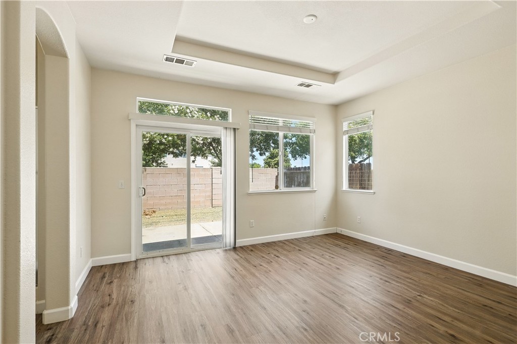 1207 Strawberry Dr, Merced, CA 95348