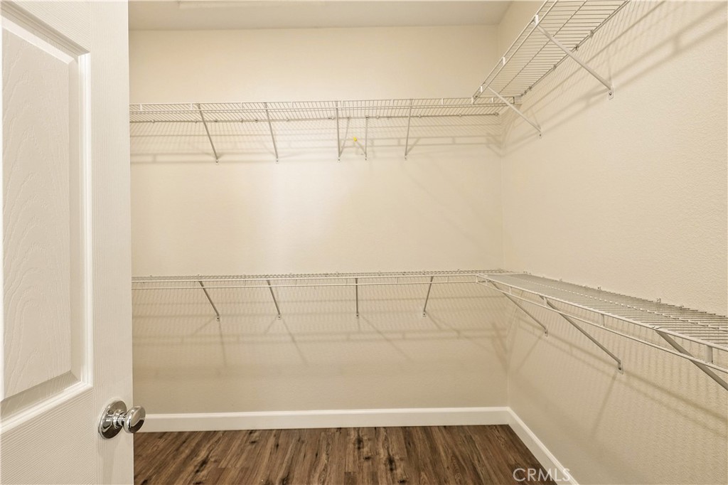 1207 Strawberry Dr, Merced, CA 95348