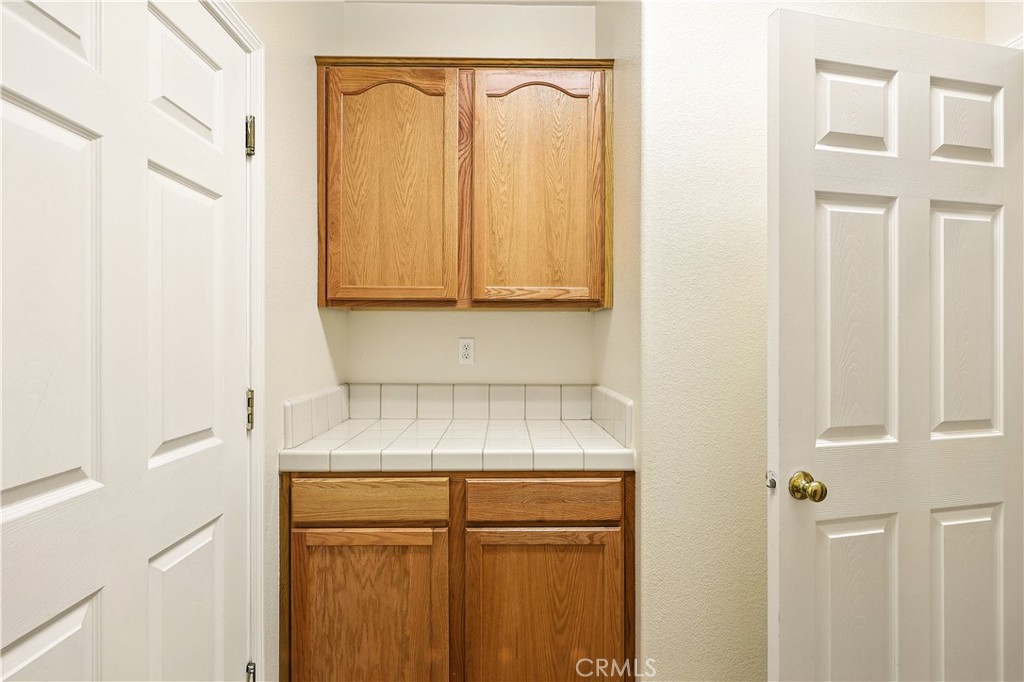 1207 Strawberry Dr, Merced, CA 95348