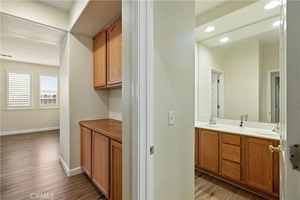 1207 Strawberry Dr, Merced, CA 95348