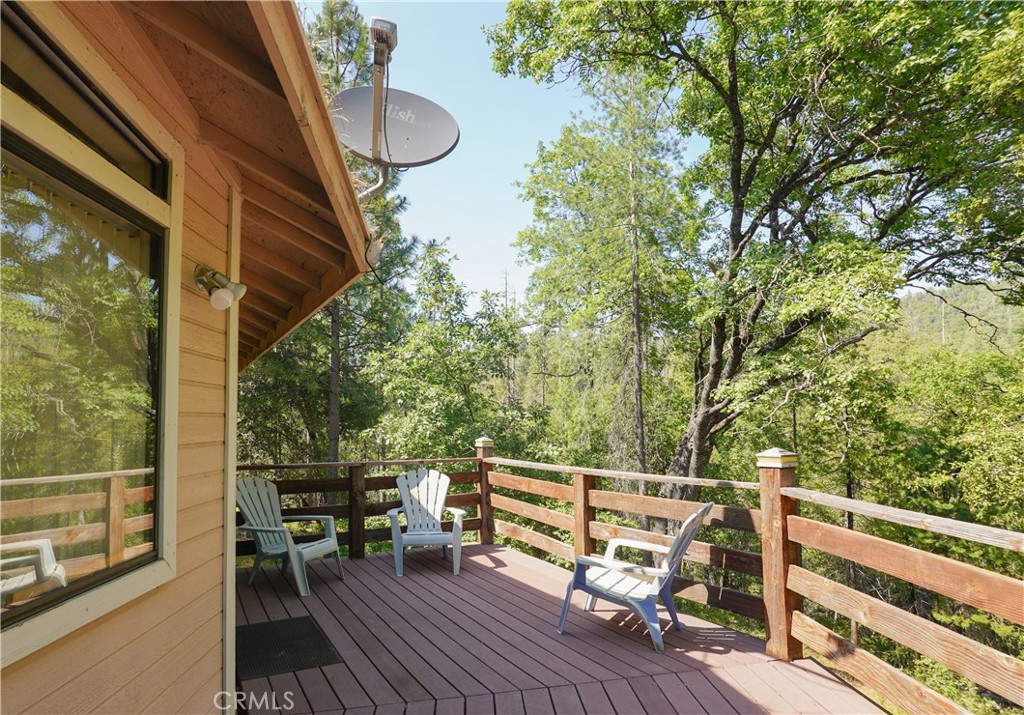 5990 Sugar Pine Dr, Coulterville, CA 95311