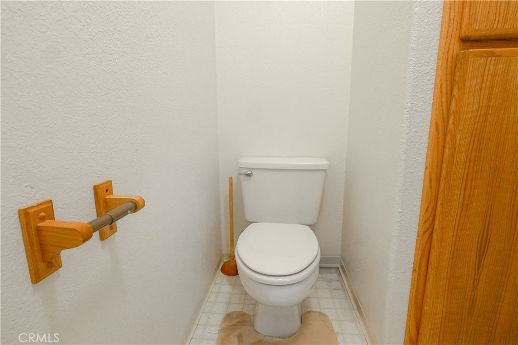 5990 Sugar Pine Dr, Coulterville, CA 95311