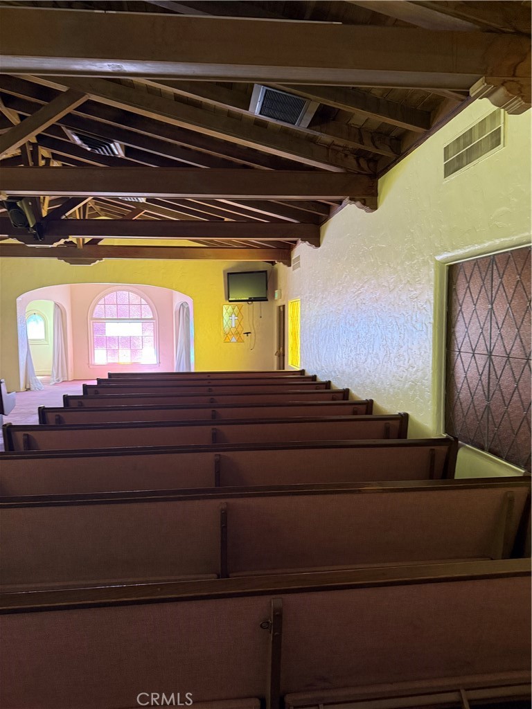 901 W Main St, Merced, CA 95340