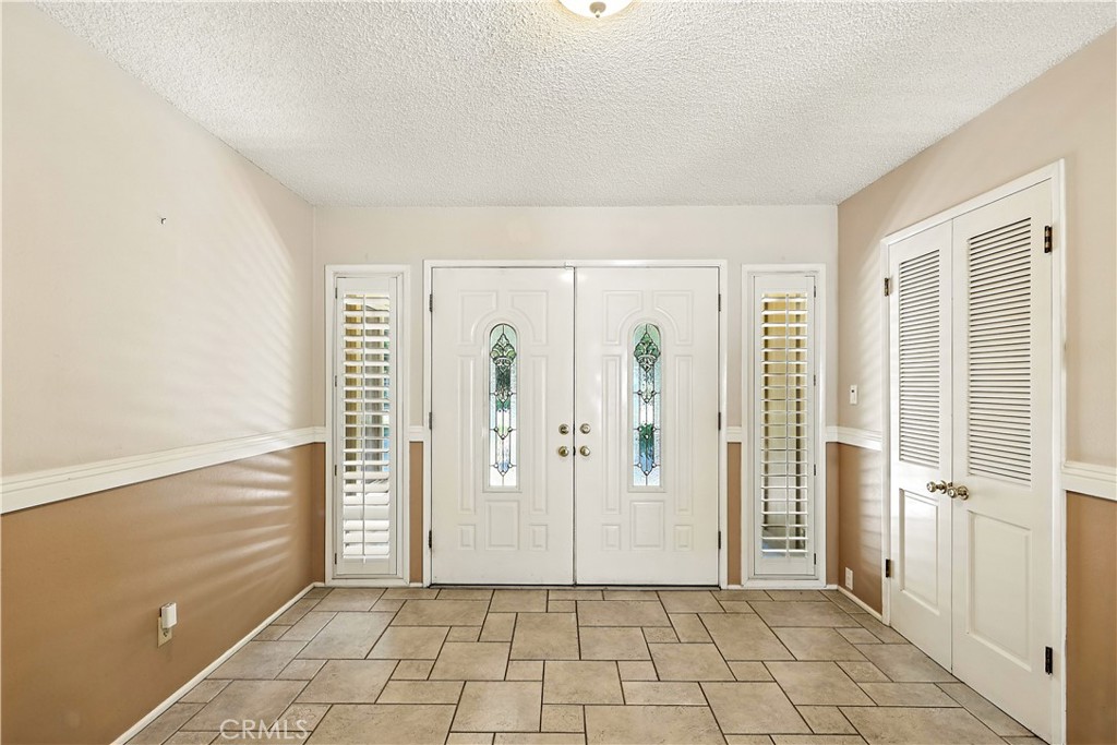 1011 Wyoming Dr, Merced, CA 95340