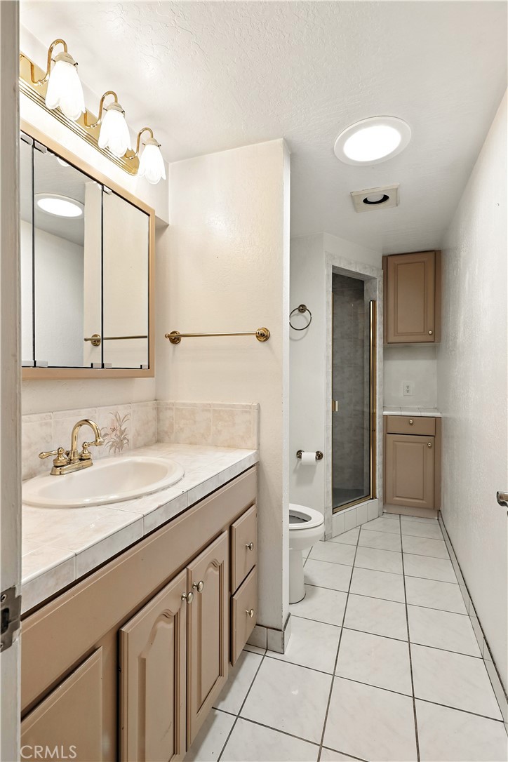 1011 Wyoming Dr, Merced, CA 95340