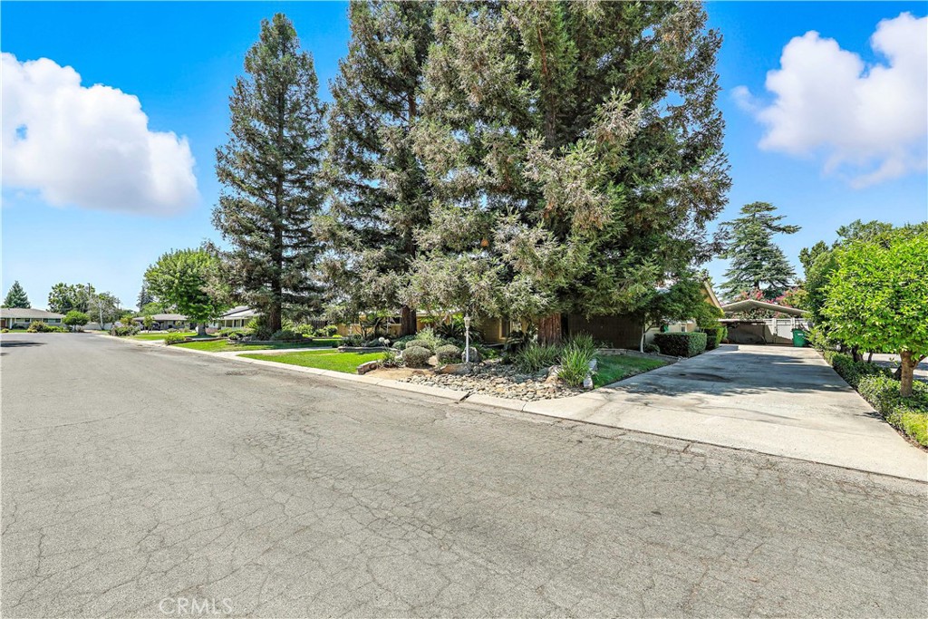 1011 Wyoming Dr, Merced, CA 95340