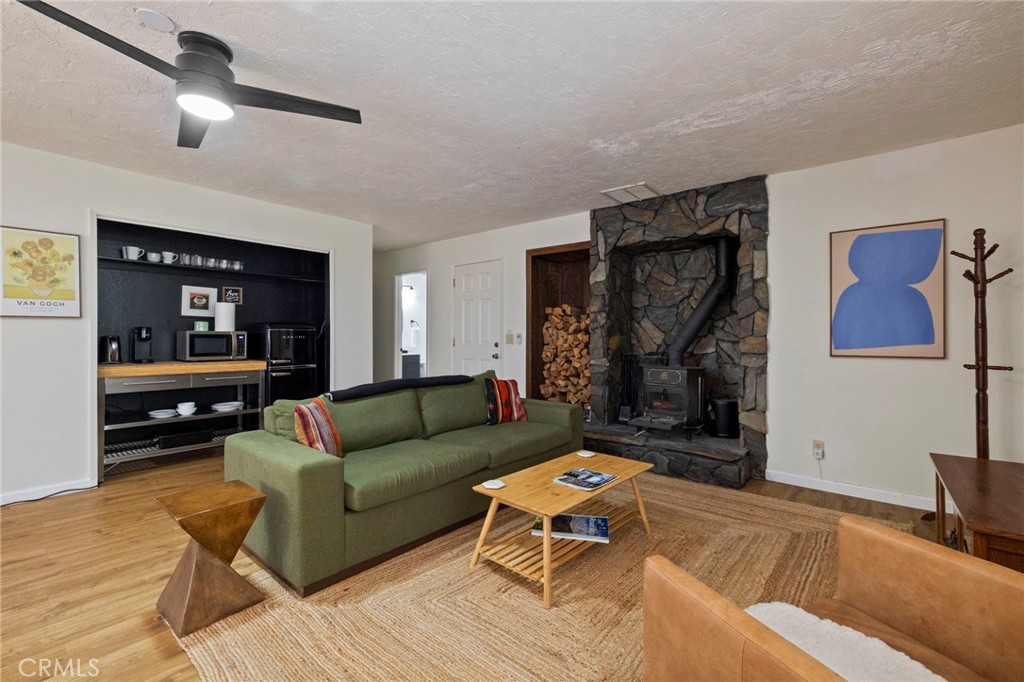 20018 Pine Mountain Dr, Groveland, CA 95321