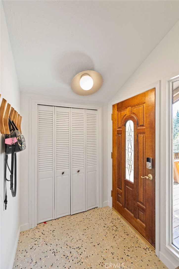 20018 Pine Mountain Dr, Groveland, CA 95321