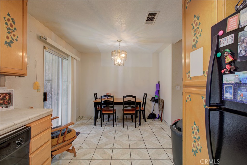 2064 Glenmoor Pl, Livingston, CA 95334