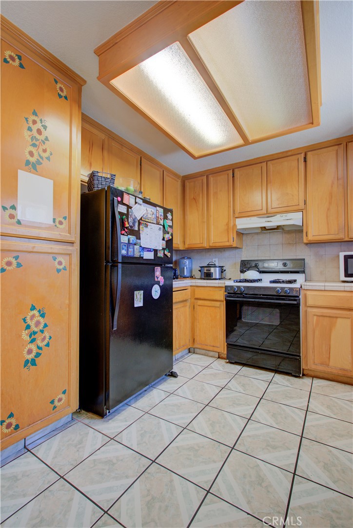 2064 Glenmoor Pl, Livingston, CA 95334