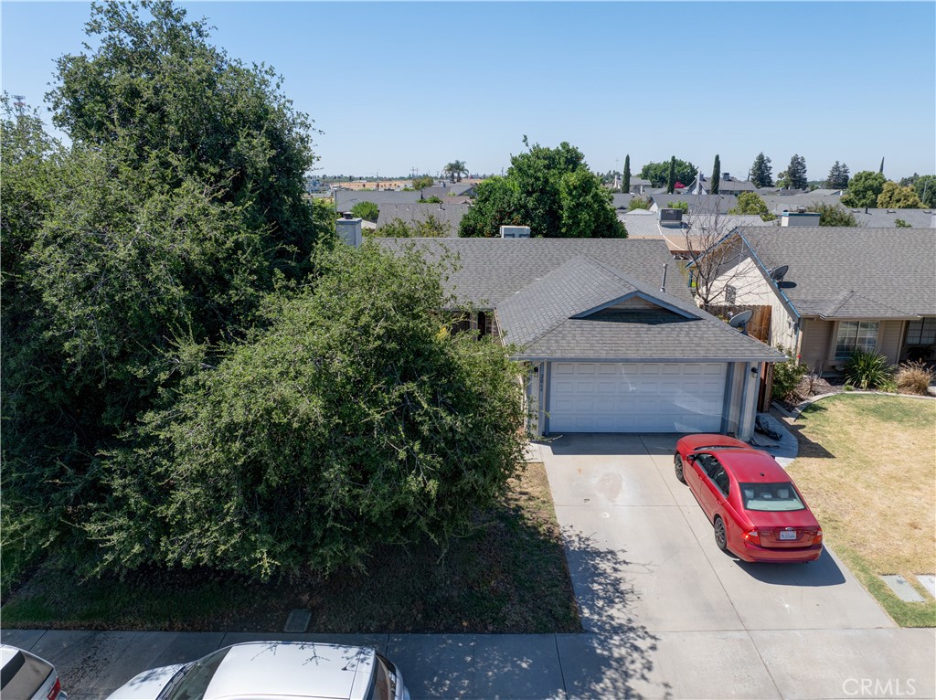 2064 Glenmoor Pl, Livingston, CA 95334
