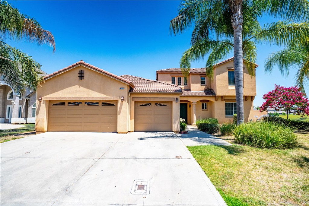 8185 Lakeshore Dr, Chowchilla, CA 93610