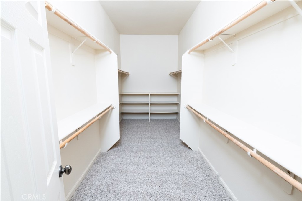 8185 Lakeshore Dr, Chowchilla, CA 93610